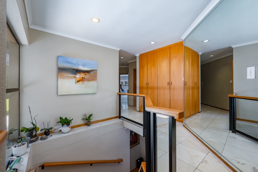 4 Bedroom Property for Sale in La Concorde Western Cape